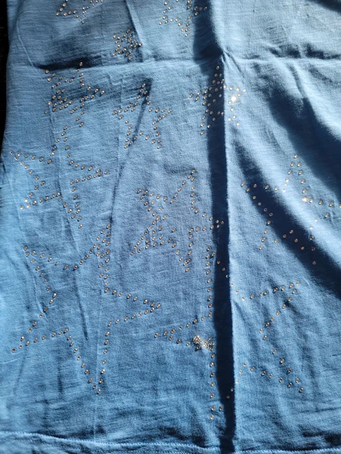 Tee shirt étoiles en strass - photo numéro 2