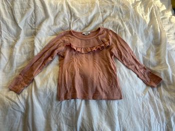 Haut / pull fin la Halle rose 6 ans