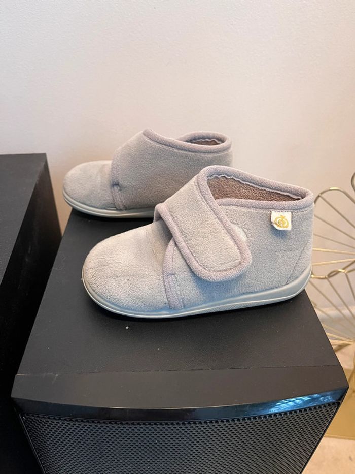 Chaussons gris - photo numéro 3