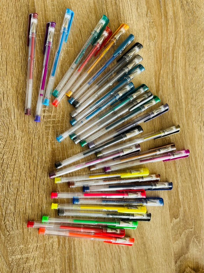 Lot stylo gel et paillettes - photo numéro 4