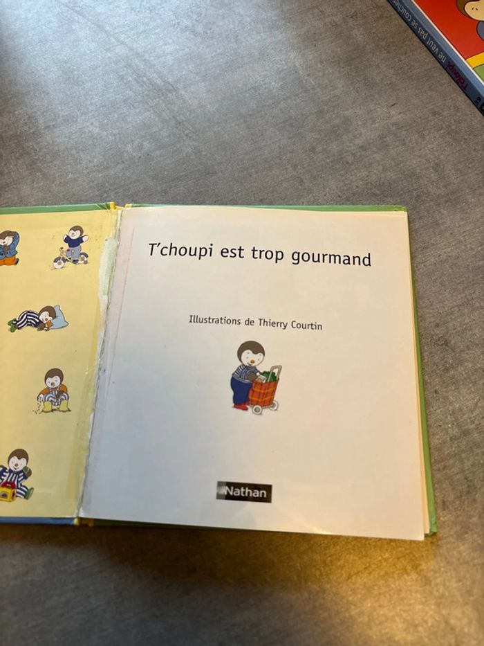 Livre T’choupi est trop gourmand - photo numéro 2