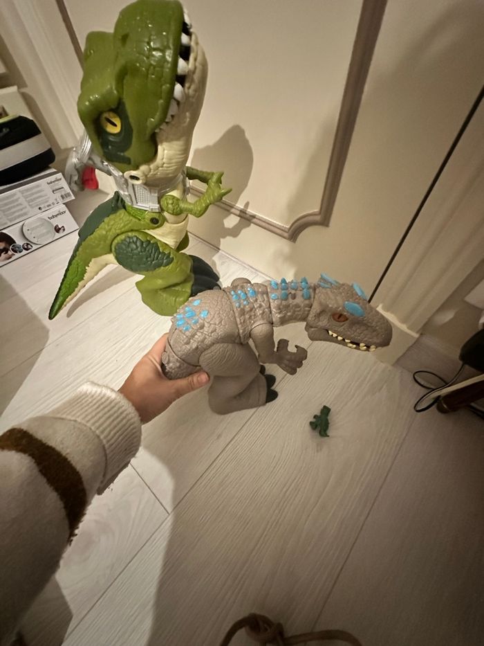 Dinosaures t rex jurassic world - photo numéro 6