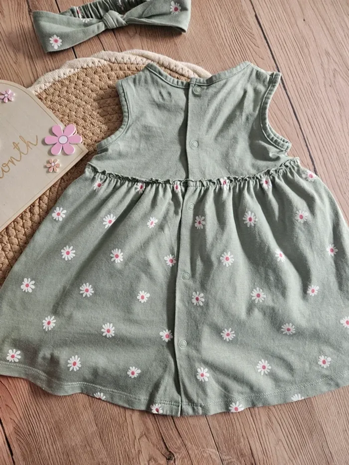 Robe et bandeau 6 mois - photo numéro 6