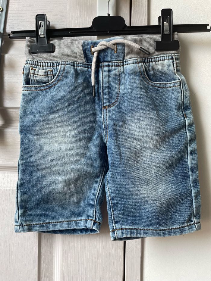 Short garçon - 4/5 ans