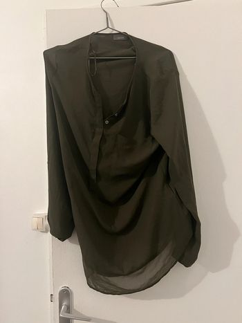 Blouse encolure à boutons
