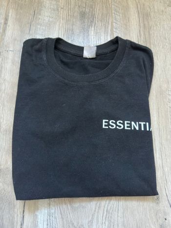 T-shirt essentials 
