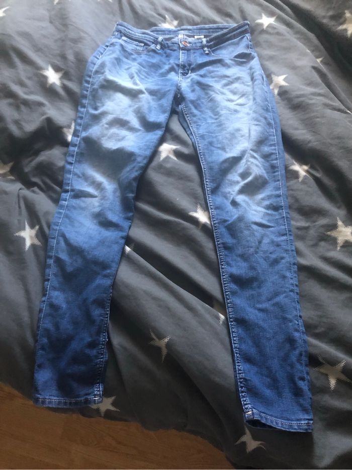 Jean taille 13/14ans confortable bonne qualité