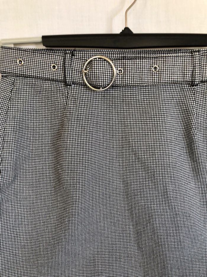 Jupe grise motif pied de poule avec ceinture Divided comme neuve 36 - photo numéro 11