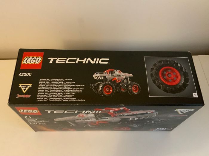 LEGO Technic - Monster Jam ThunderROARus à rétrofriction 42200 - photo numéro 3