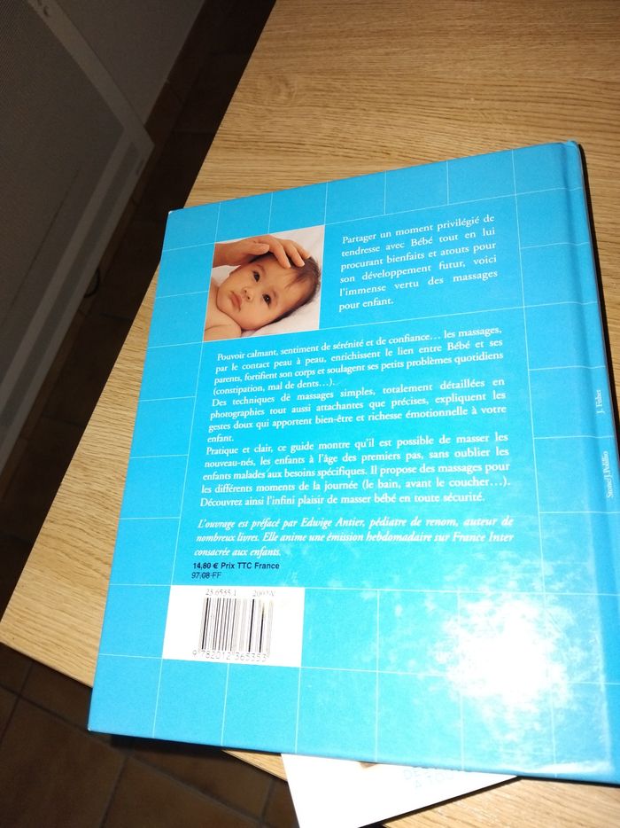 Livre massage bébé - photo numéro 2