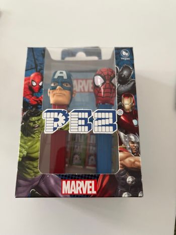 Coffret Pez Marvel , Captain America et Spiderman
