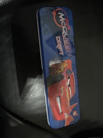 Trousse métallique Cars