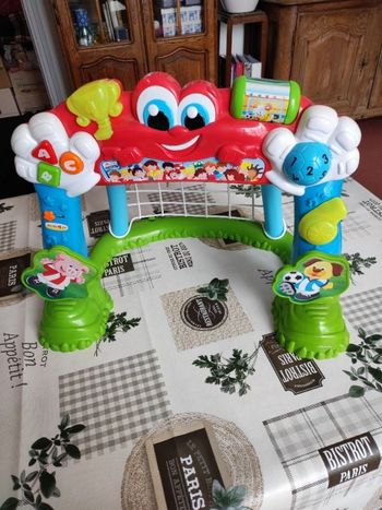 Cage de foot avec activités