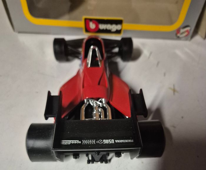 Bburago voiture miniature Ferrari 126 C4 rouge 1/24 - photo numéro 9