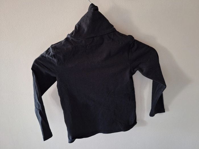 Tee shirt noir col roulé Kiabi 6 ans - photo numéro 3