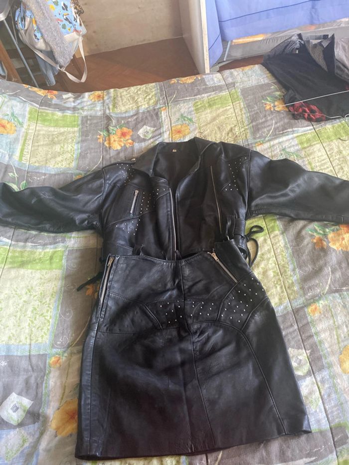 Ensemble en cuir - photo numéro 5