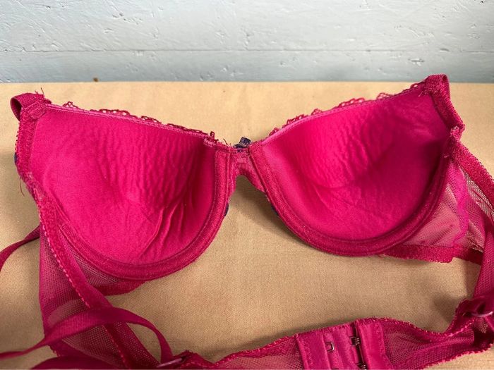 Soutien gorge fushia et bleu marine 85B - photo numéro 4