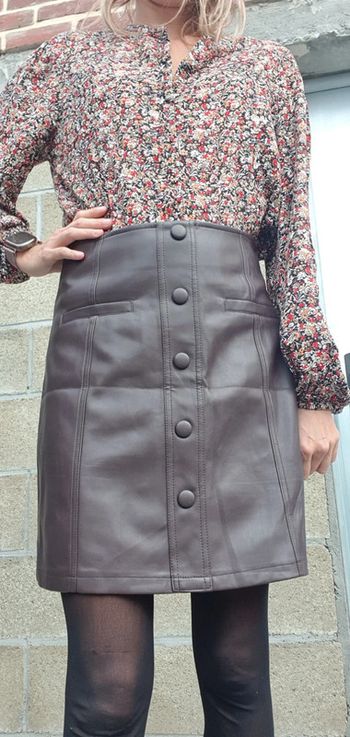 Jupe cache cache taille 36 en très bon état