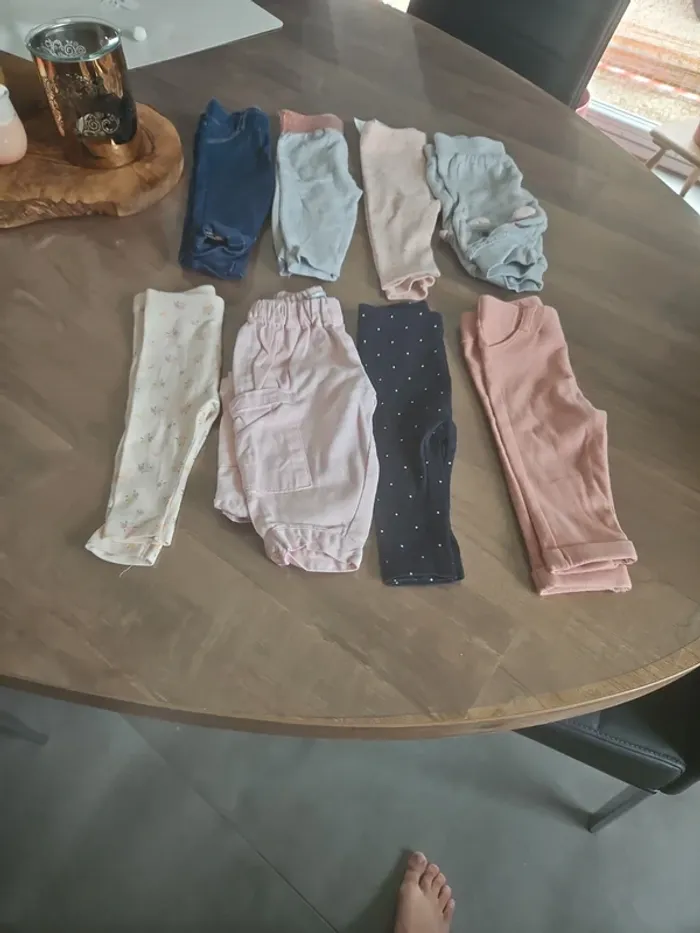 Lot de 8 pantalons