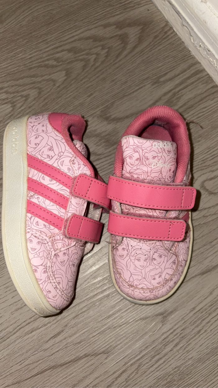 Basket adidas Disney