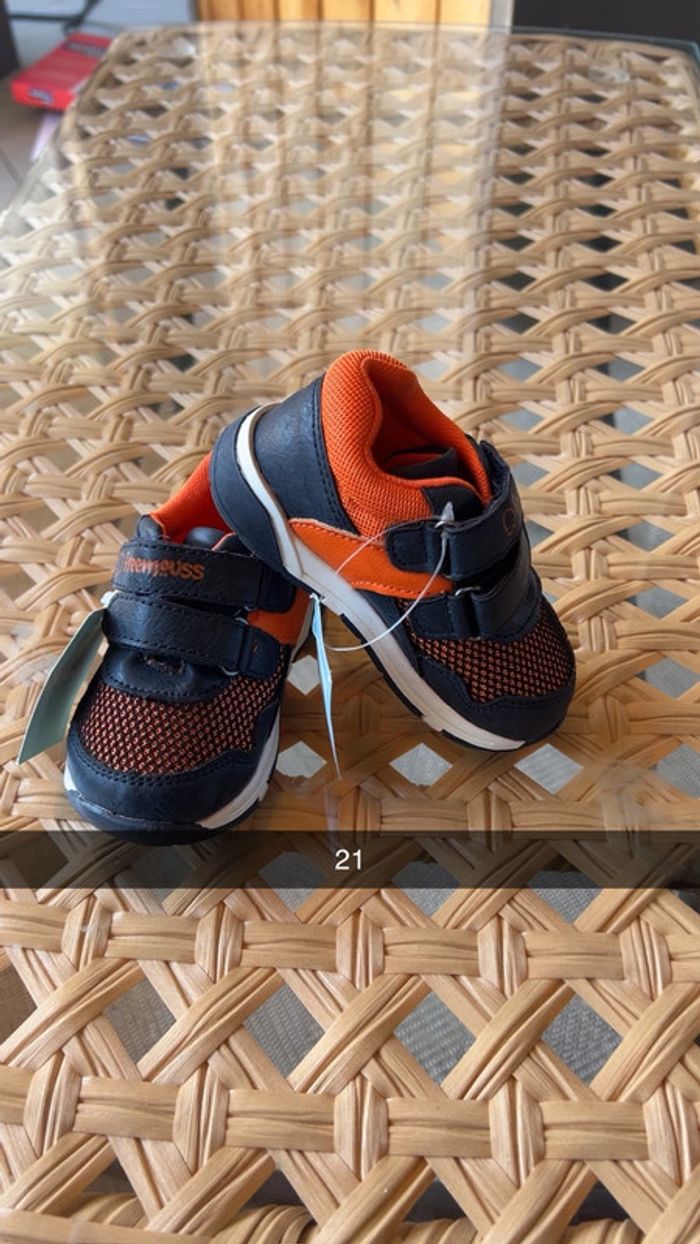 Chaussures bébé garçon taille 21 - photo numéro 2