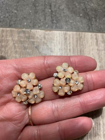 Belle boucles d’oreilles vintage