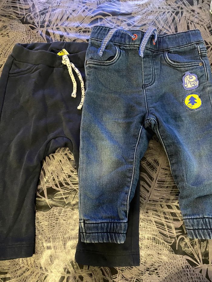 Lot de 2 jeans 12 mois