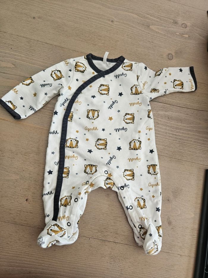 Lot pyjamas - photo numéro 3