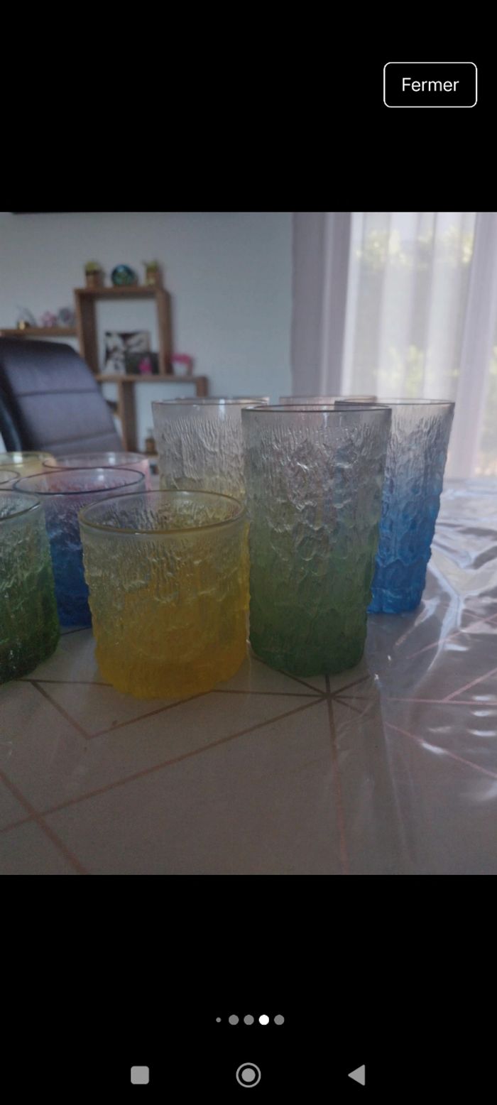 Lot de 11 verres  colorés - photo numéro 5