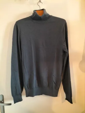 Pull léger celio