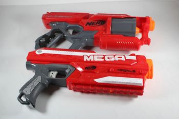 Nerfs Mega cycloneshock et Mega Magnus (sans balles)