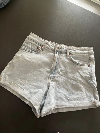 Stradivarius short vêtement fille femme 38 M