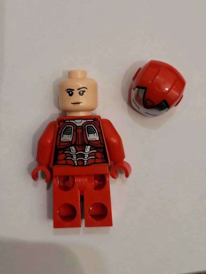 Figurine LEGO - Sh0665 Super Heroes Avengers Iron Man Rescue Pepper Potts - photo numéro 3