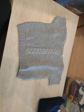 Pull chauve souris gris torsadé manches courtes