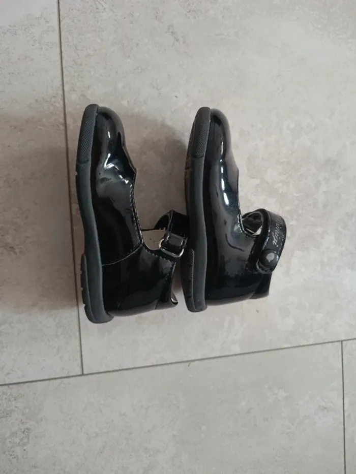 Chaussures vernis primigi 22 - photo numéro 5