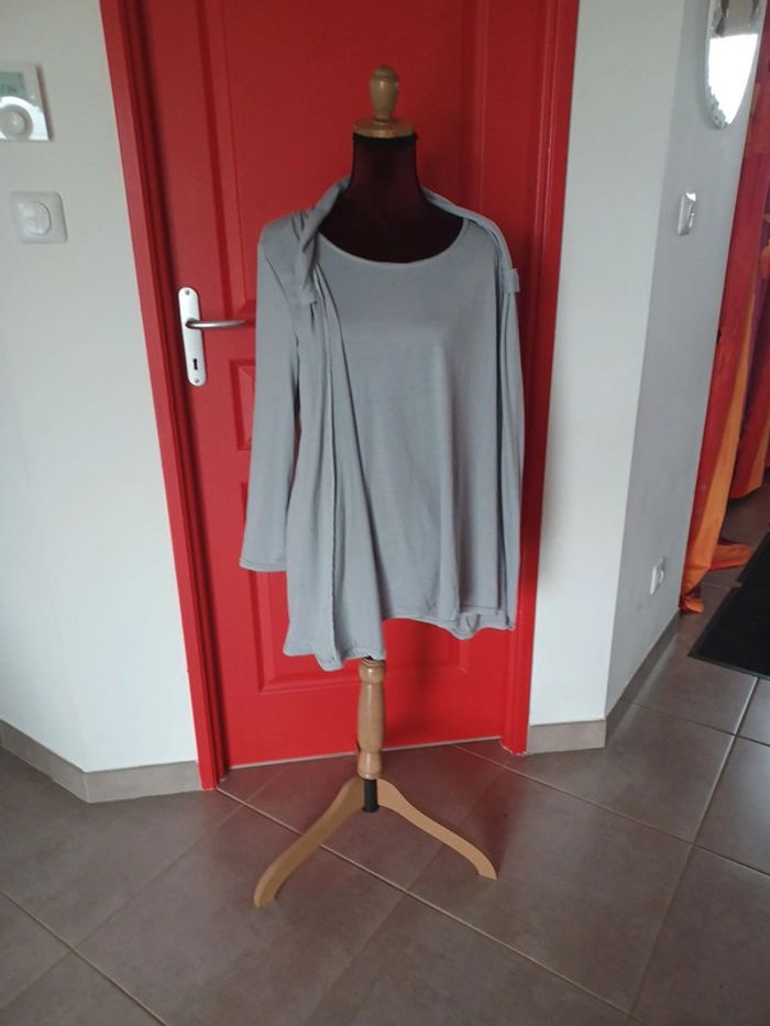 Très jolie tunique pour femme