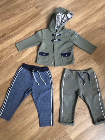 Lot vêtement bébé taille 18mois