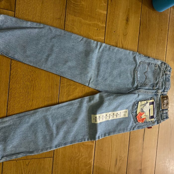 Jeans neuf - photo numéro 4