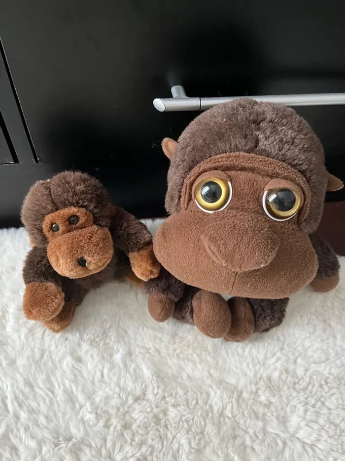 Petite peluche gorille - photo numéro 2