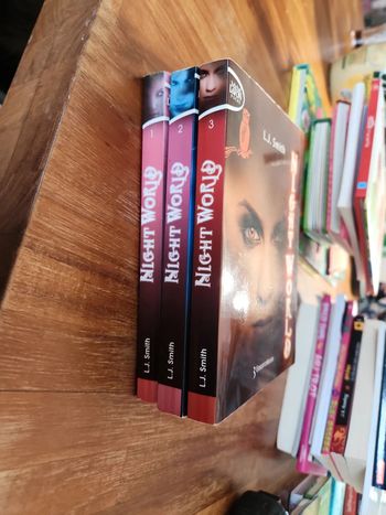 Lot de de 3 livres : Night World