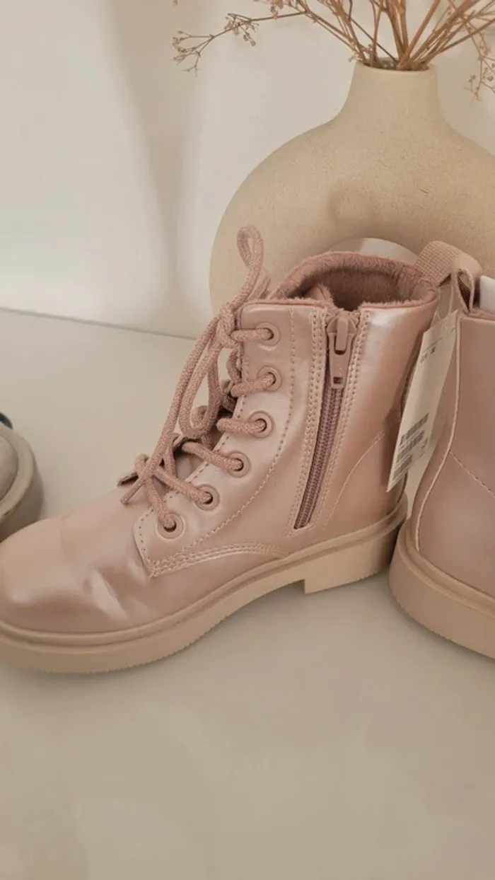 Bottines roses à lacets taille 30 neuves - photo numéro 11