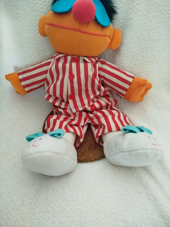 Peluche Ernest Sésame Street - photo numéro 4