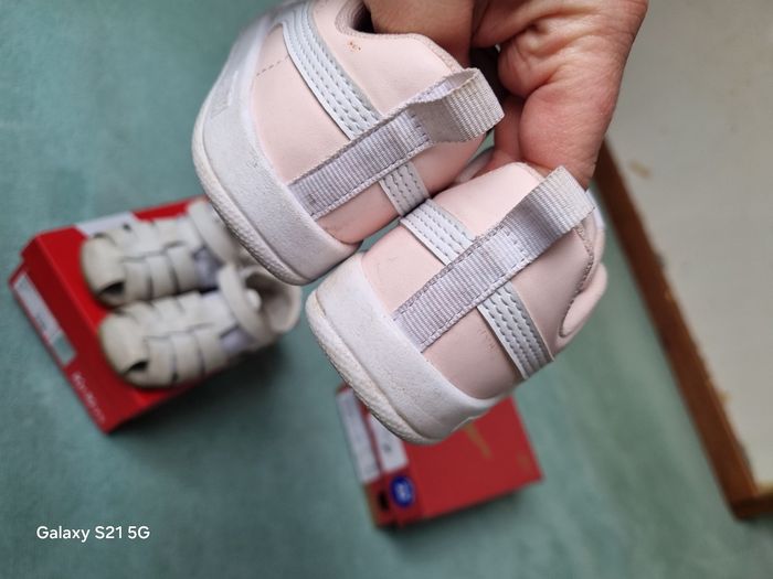 Lot de deux paires de chaussures taille 23 Puma et Kickers - photo numéro 6