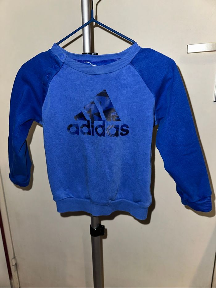 Sweat 3/4 ans - photo numéro 2