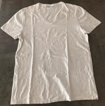 T-Shirt blanc col V - taille L - Fundamentals