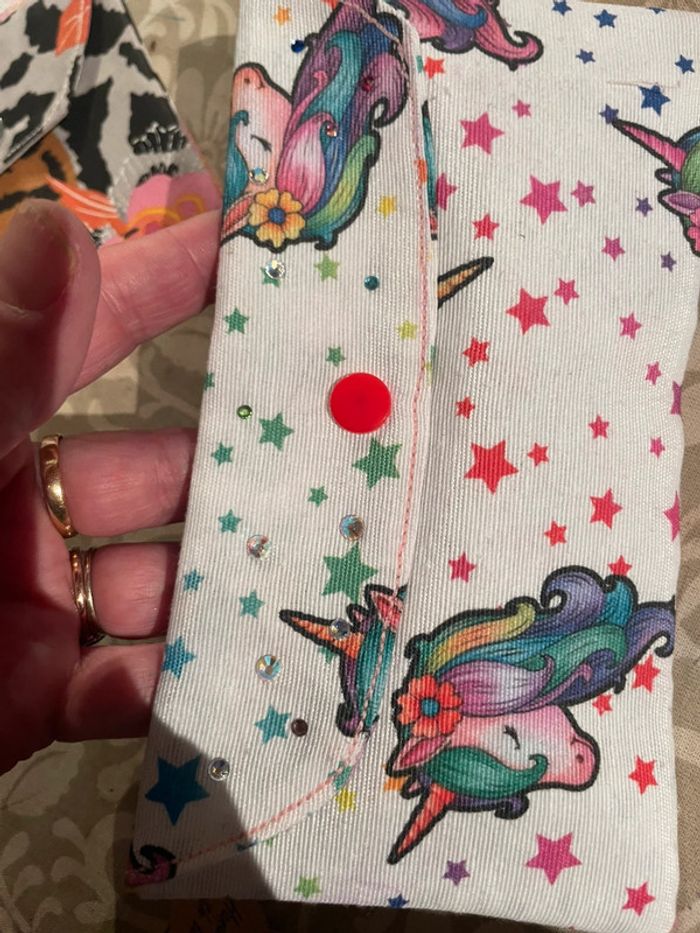 Bel étui à lunette solide ou pochette pour petits articles tissu licorne neuve - photo numéro 16