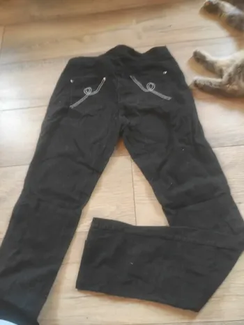 Jean noir taille 38