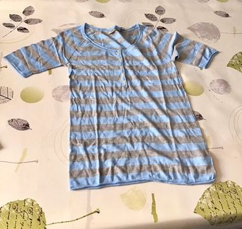 Pull manche courte en coton bleu ciel et gris Taille S marque Tex