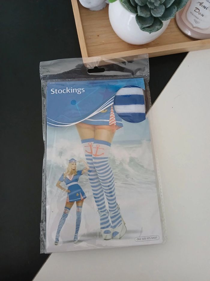 Déguisement Bas thème Marins Neuf🌿💝 - photo numéro 3