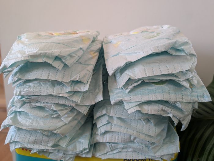 Lot 171 couches Pampers - photo numéro 4